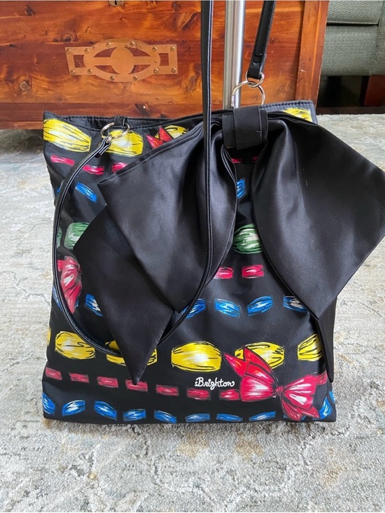 Brighton Handbags - Brighton Take a Beau Tote